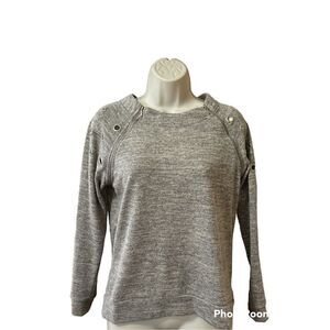 Women’s long sleeve knit top size small